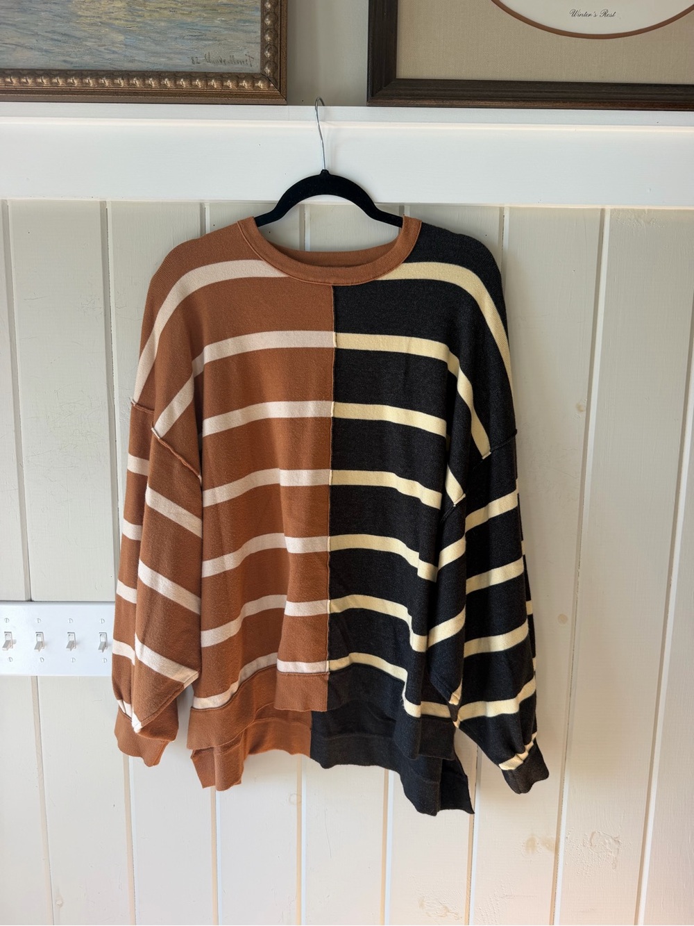 Urban Daizy 2-Tone Striped Crewneck Oversized Sweater in Brown & Black, Size M/L